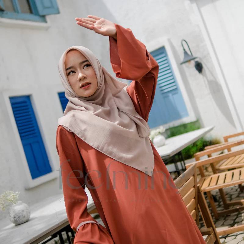 contoh baju gamis wanita muslimah